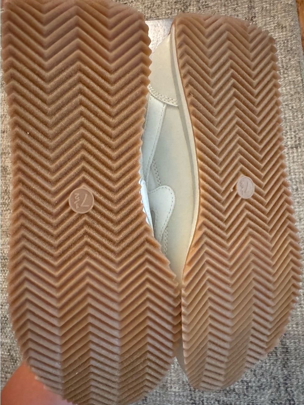 Universal Thread Mercedes Cream and Gum Retro Runner Sneakers - Picture 5 of 9